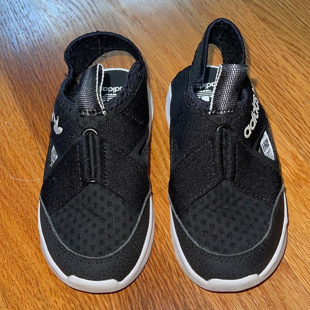 adidas 360 Sandals in Black